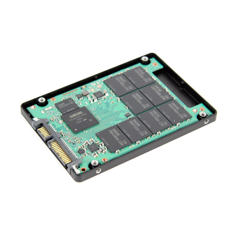 Ssd 2.5 pro. Сата ссд внутри. Твердотельный накопитель HGST s1122e2000m4. Что внутри ссд диска. Ssd3700.
