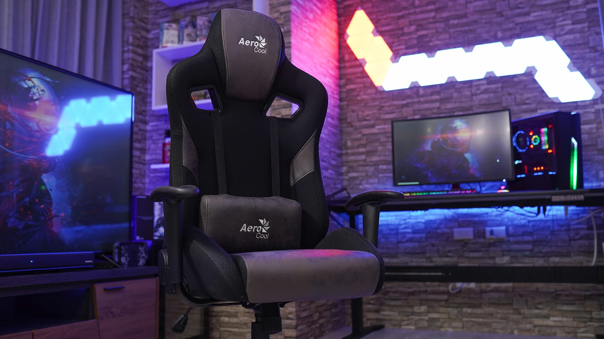 AeroCool COUNT Noir gaming chair face 6